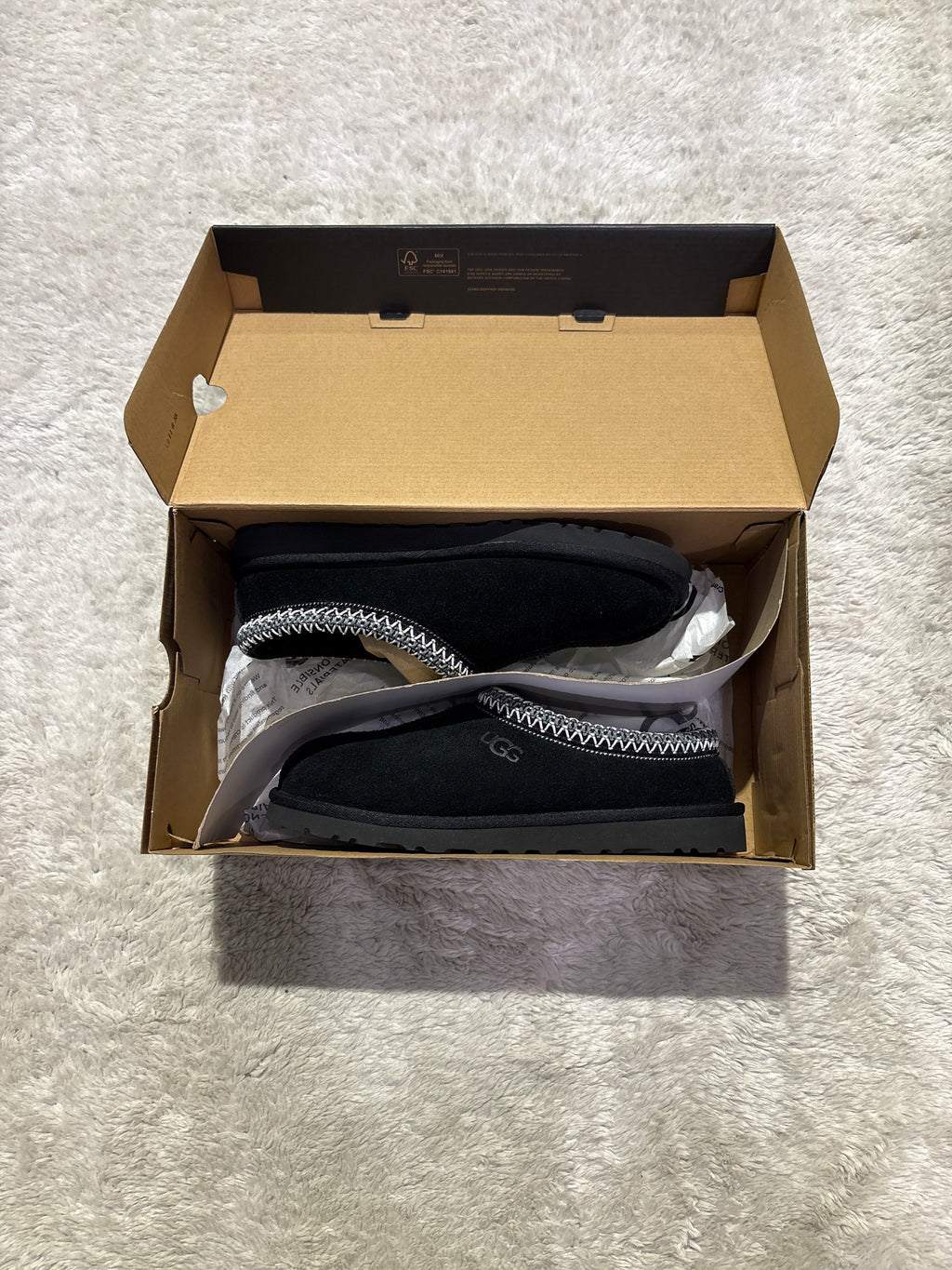 UGG Tasman