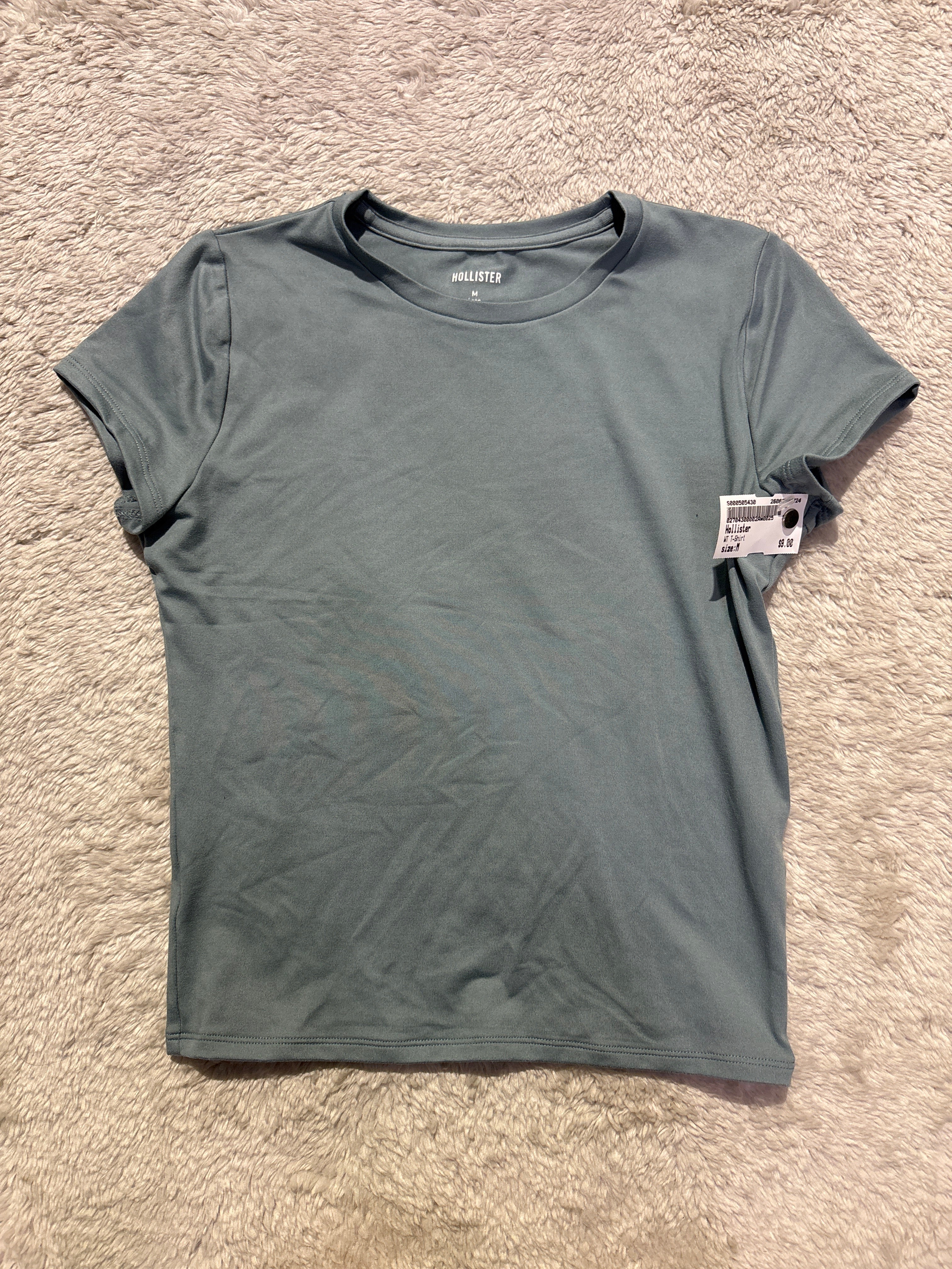 Hollister T-Shirt