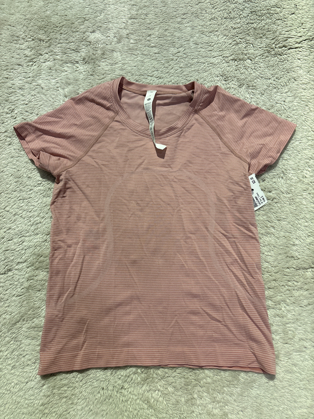 Lululemon T-Shirt