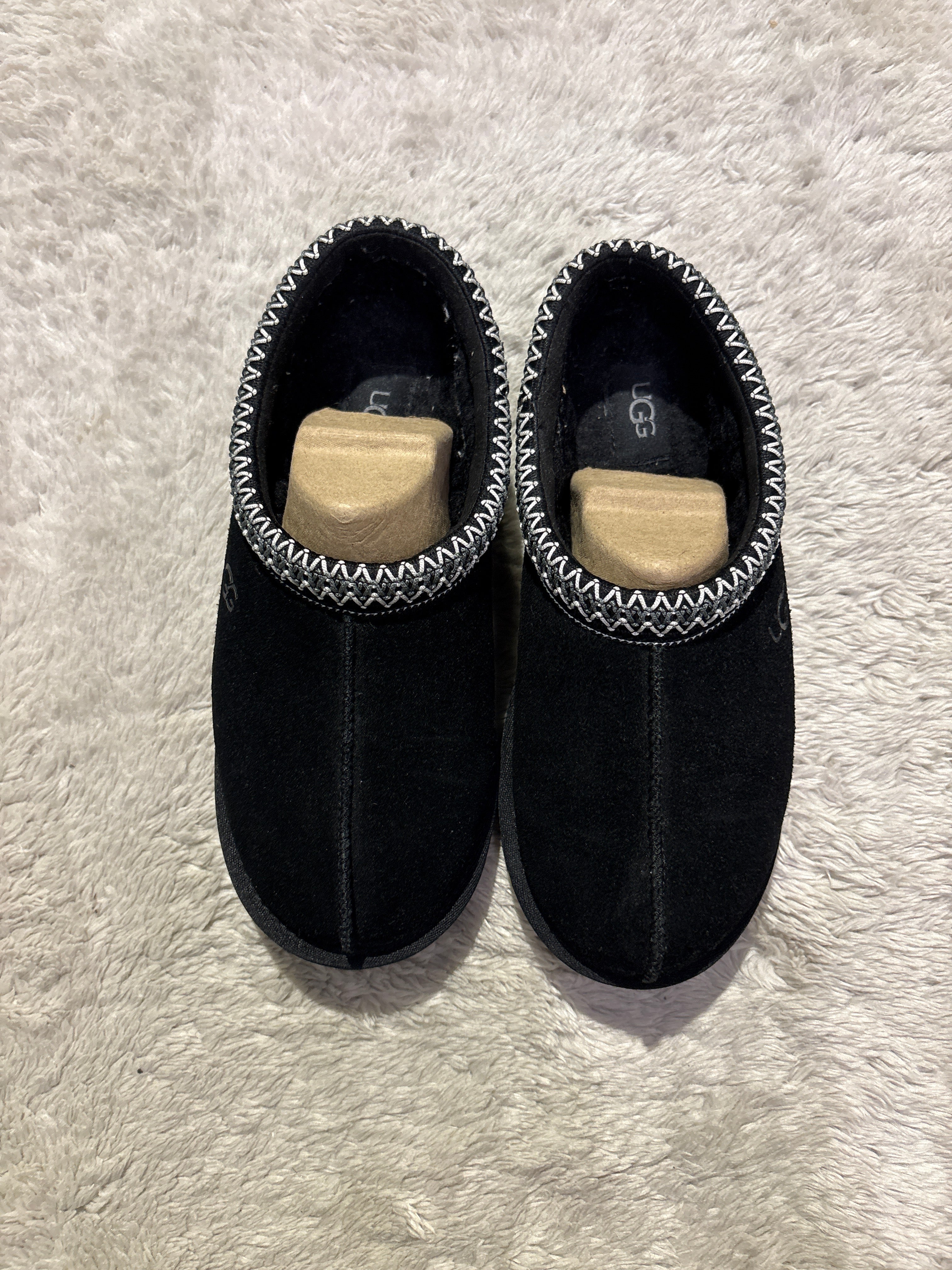 UGG Tasman
