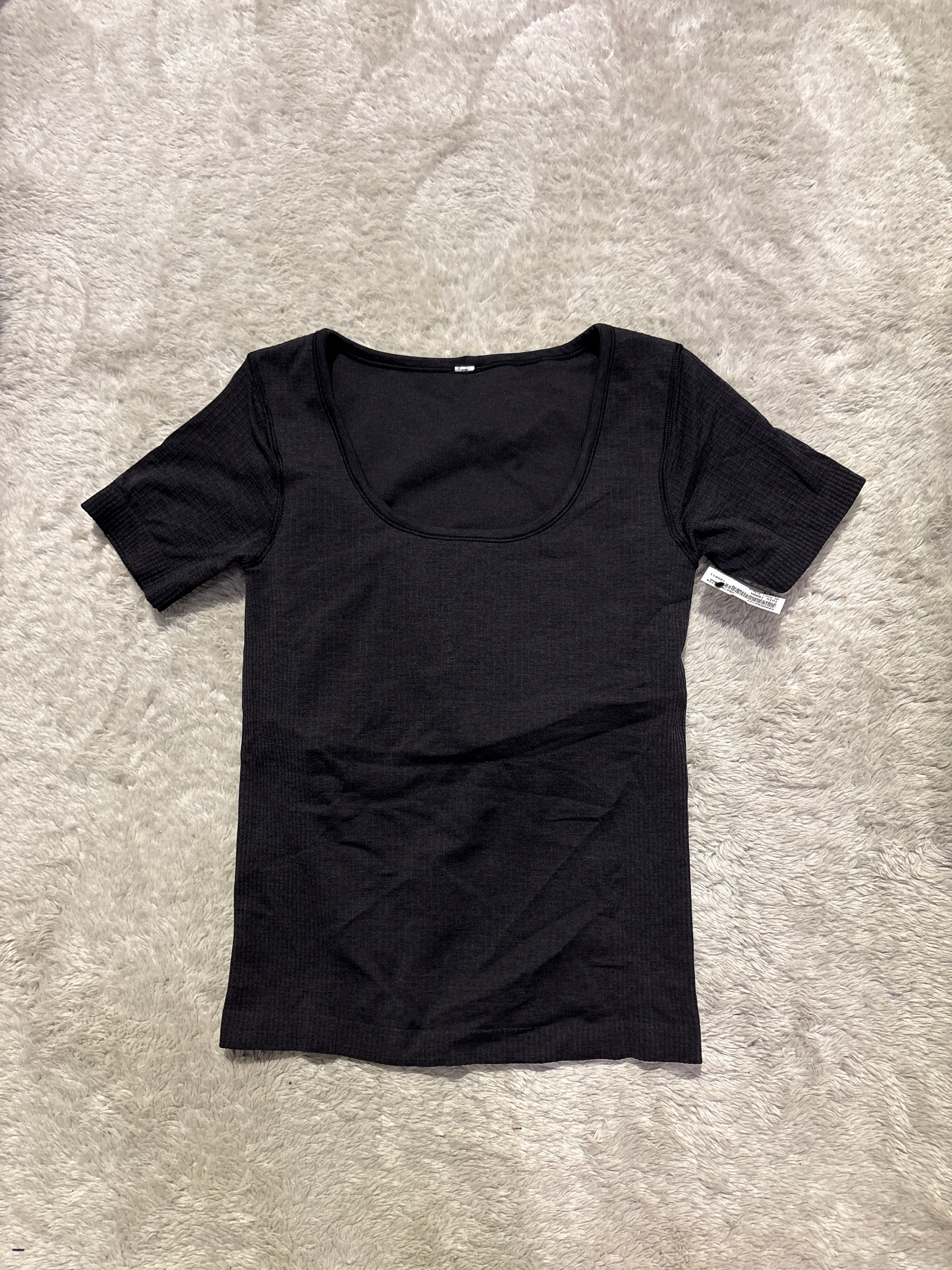 Lululemon T-Shirt