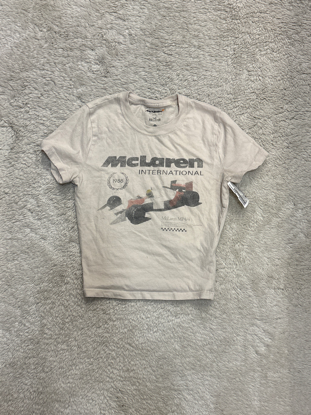 Hollister t-shirt